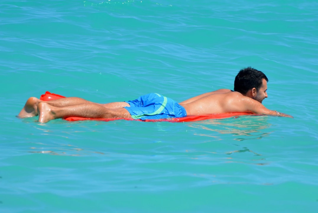 Dlaczego warto zainwestować w spodenki Prosto tego lata?